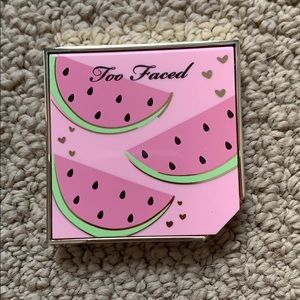 Too Faced Makeup - Too faced blush Too Faced Makeup - Too faced blush